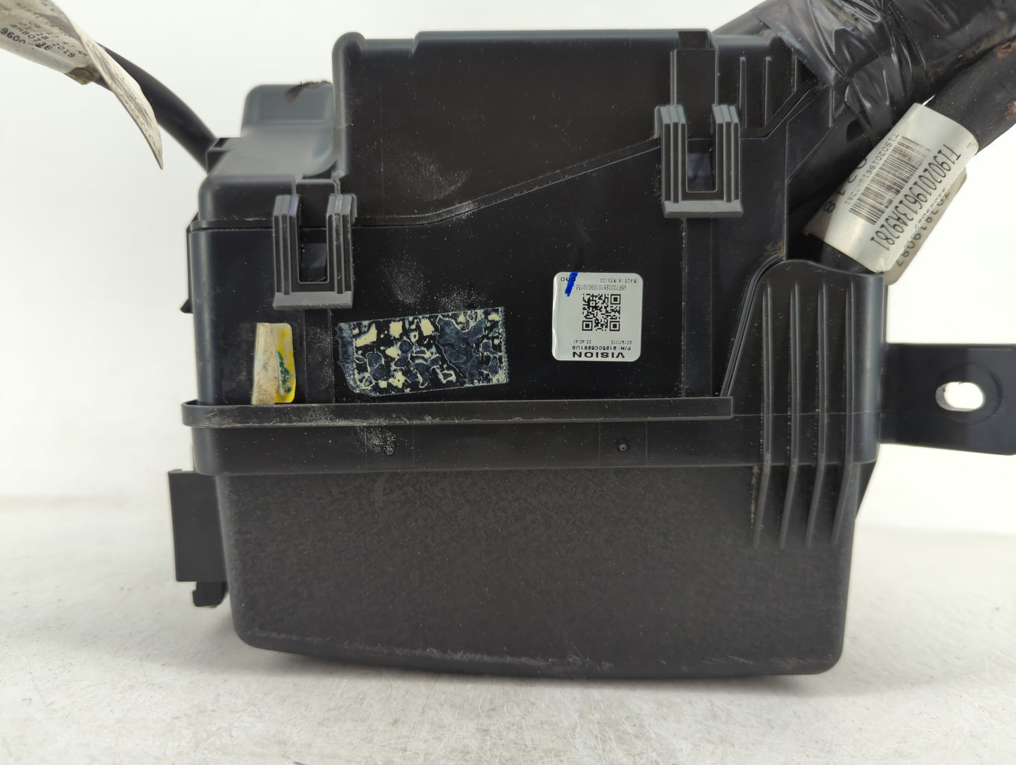 2019-2020 Kia Sorento Fusebox Fuse Box Panel Relay Module Fits Fits 2019 2020 OEM Used Auto Parts - Oemusedautoparts1.com