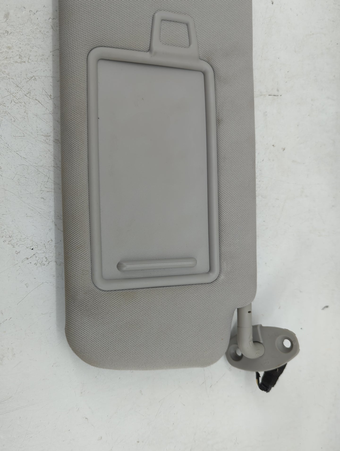 2016-2020 Kia Sorento Sun Visor Shade Replacement Passenger Right Mirror Fits Fits 2016 2017 2018 2019 2020 OEM Used Auto Pa