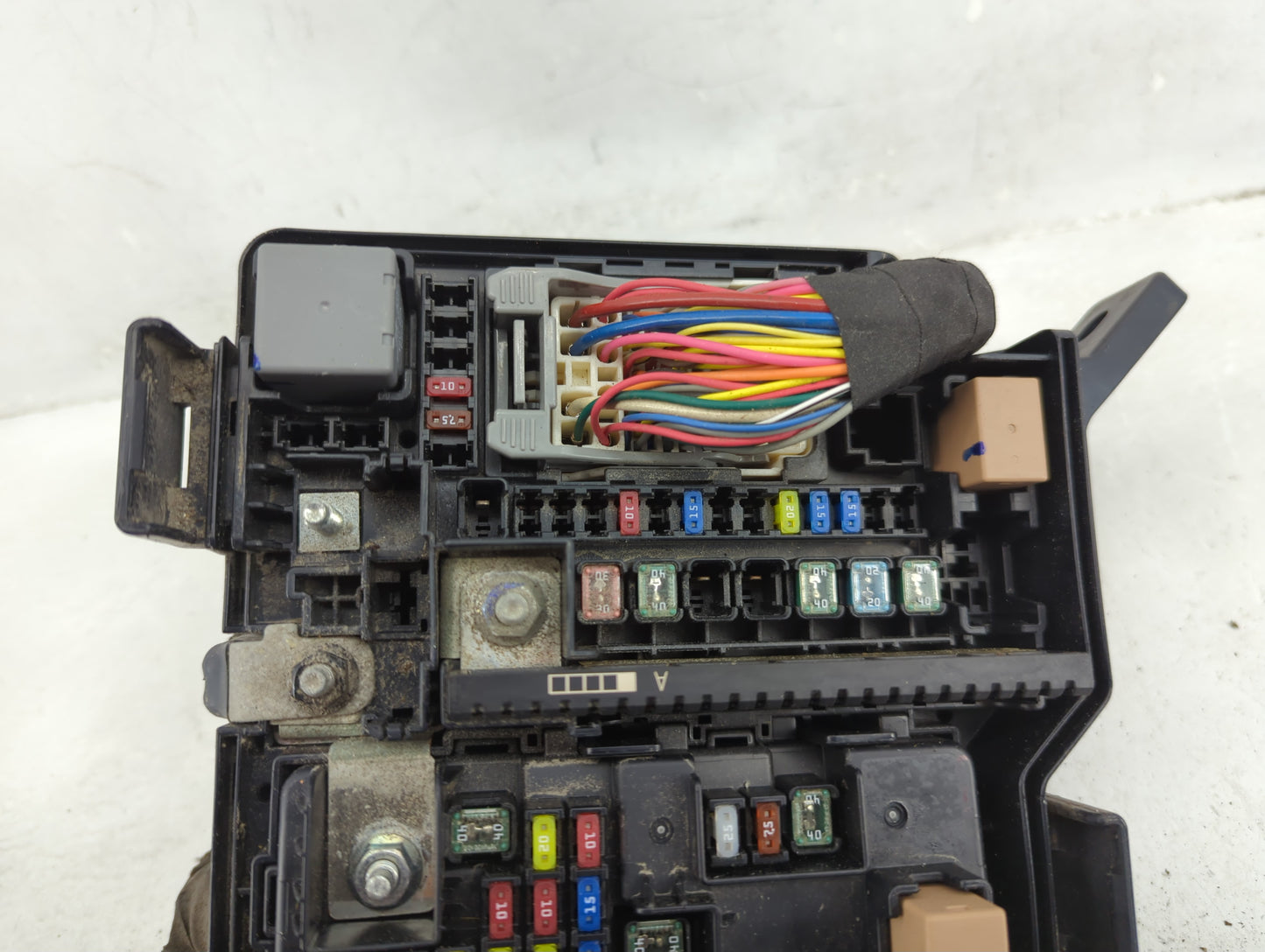 2019-2020 Kia Sorento Fusebox Fuse Box Panel Relay Module Fits Fits 2019 2020 OEM Used Auto Parts - Oemusedautoparts1.com