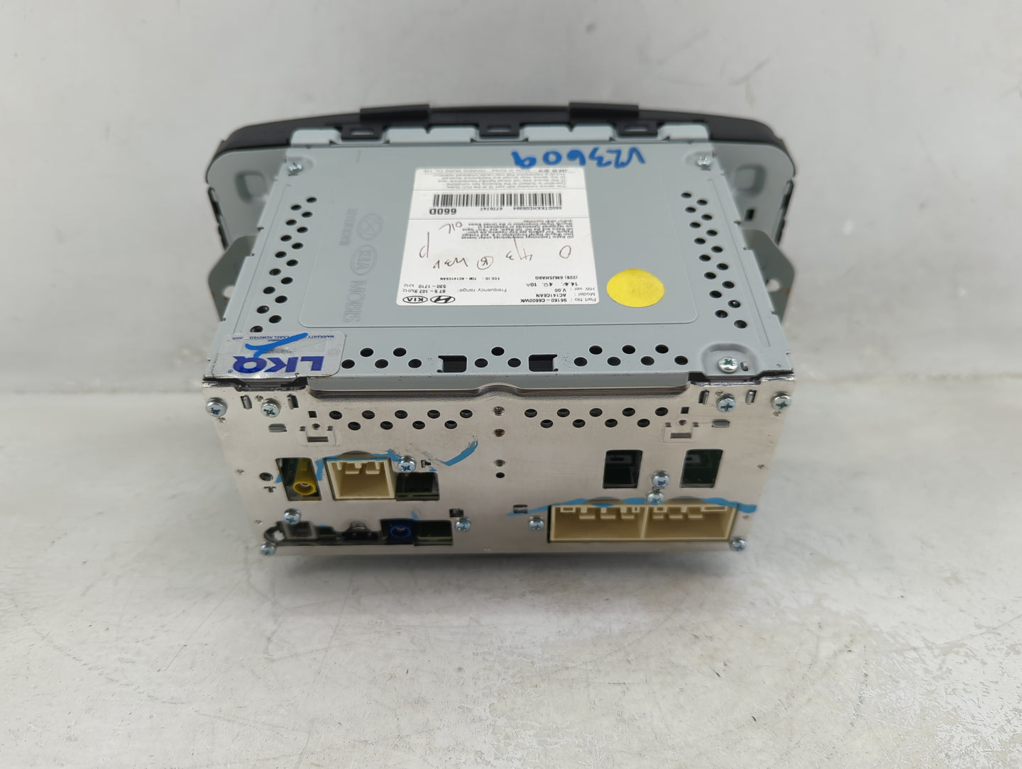 2019-2020 Kia Sorento Radio AM FM Cd Player Receiver Replacement P/N:96160-C6600WK Fits Fits 2019 2020 OEM Used Auto Parts -