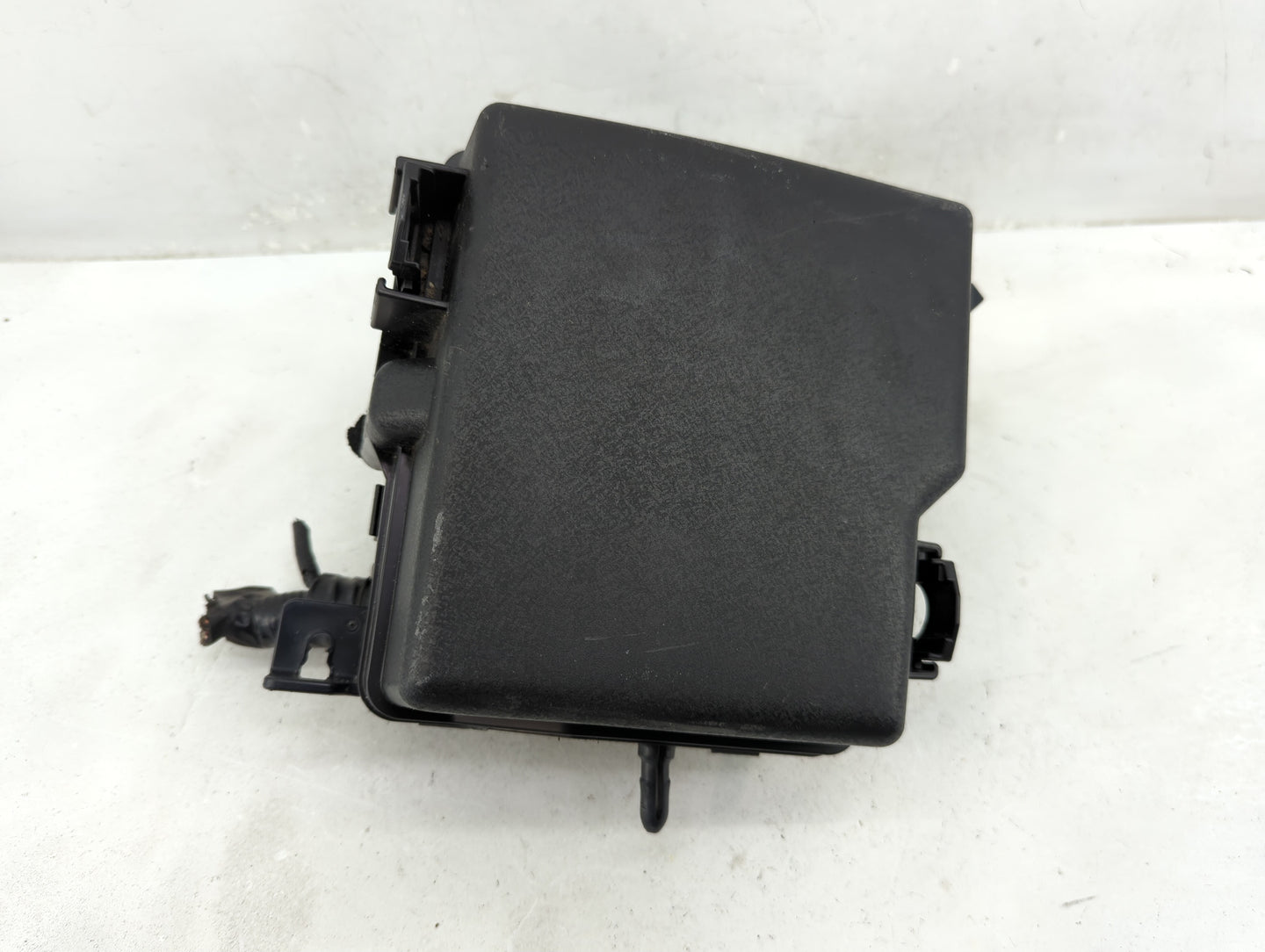 2019-2020 Kia Sorento Fusebox Fuse Box Panel Relay Module P/N:91941-C6220 Fits Fits 2019 2020 OEM Used Auto Parts - Oemuseda