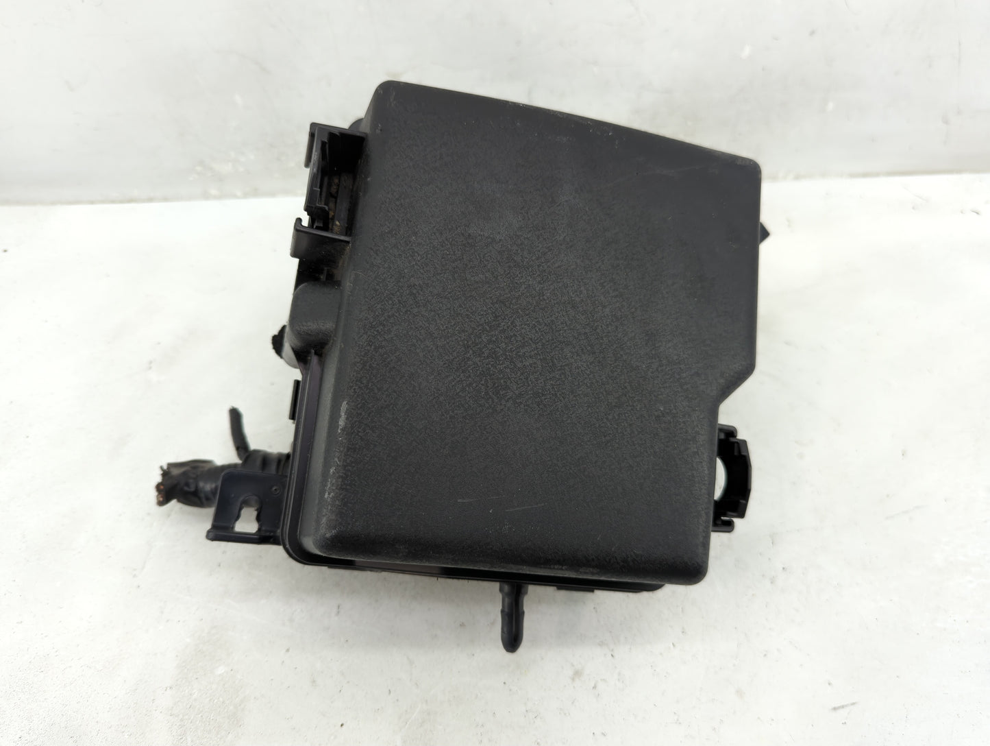 2019-2020 Kia Sorento Fusebox Fuse Box Panel Relay Module P/N:91941-C6220 Fits Fits 2019 2020 OEM Used Auto Parts - Oemuseda