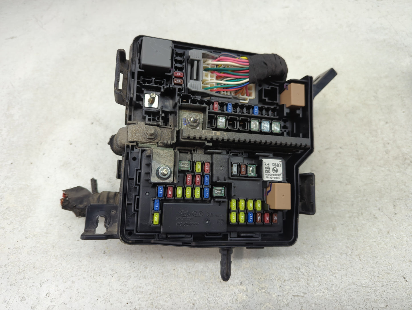2019-2020 Kia Sorento Fusebox Fuse Box Panel Relay Module P/N:91941-C6220 Fits Fits 2019 2020 OEM Used Auto Parts - Oemuseda