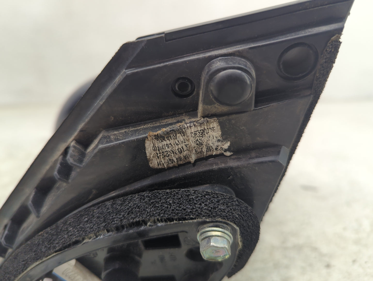 2017-2020 Kia Sorento Driver Side View Mirror - Left Door Mirror OEM Used - Oemusedautoparts1.com