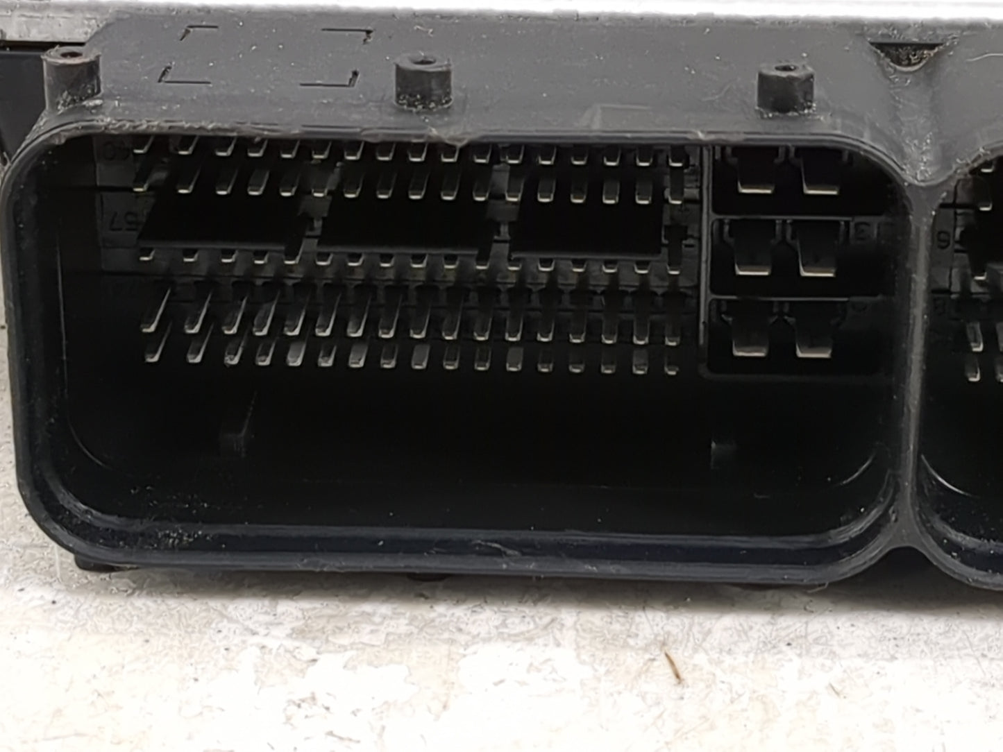 2019-2020 Kia Sorento PCM Engine Control Computer ECU ECM PCU OEM P/N:39199-2G051 Fits Fits 2019 2020 OEM Used Auto Parts - 