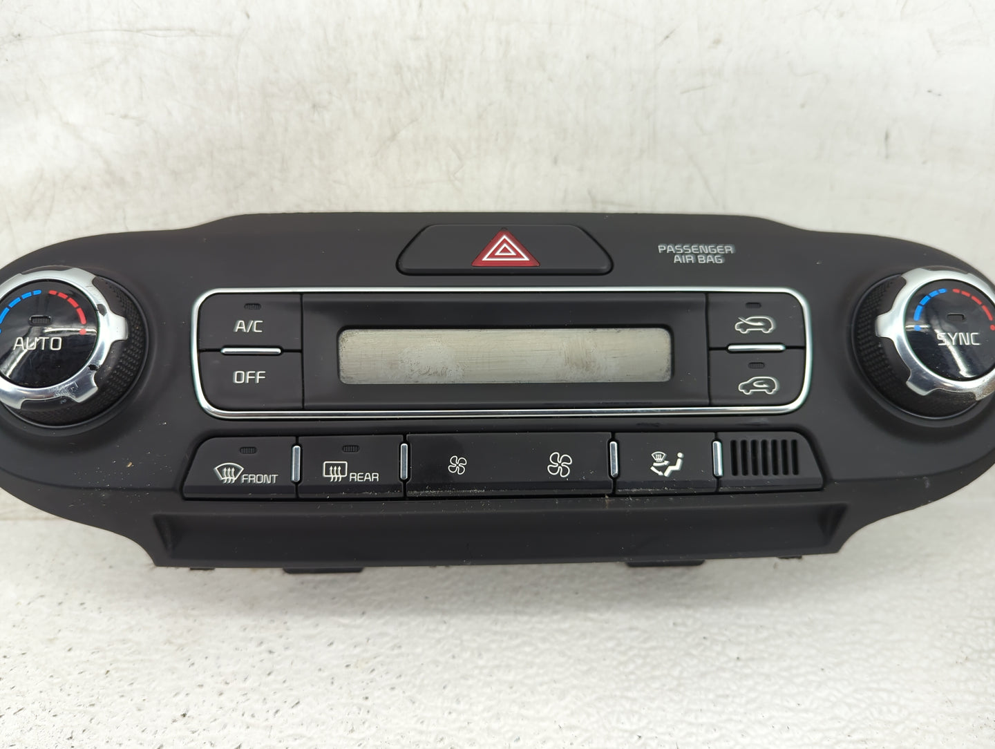 2019 Kia Sorento Climate Control Module Temperature AC/Heater Replacement P/N:97250-C6AA0 Fits OEM Used Auto Parts - Oemused