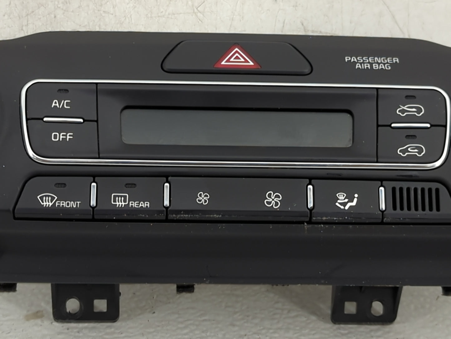 2019 Kia Sorento Climate Control Module Temperature AC/Heater Replacement P/N:97250-C6AA0 Fits OEM Used Auto Parts - Oemused
