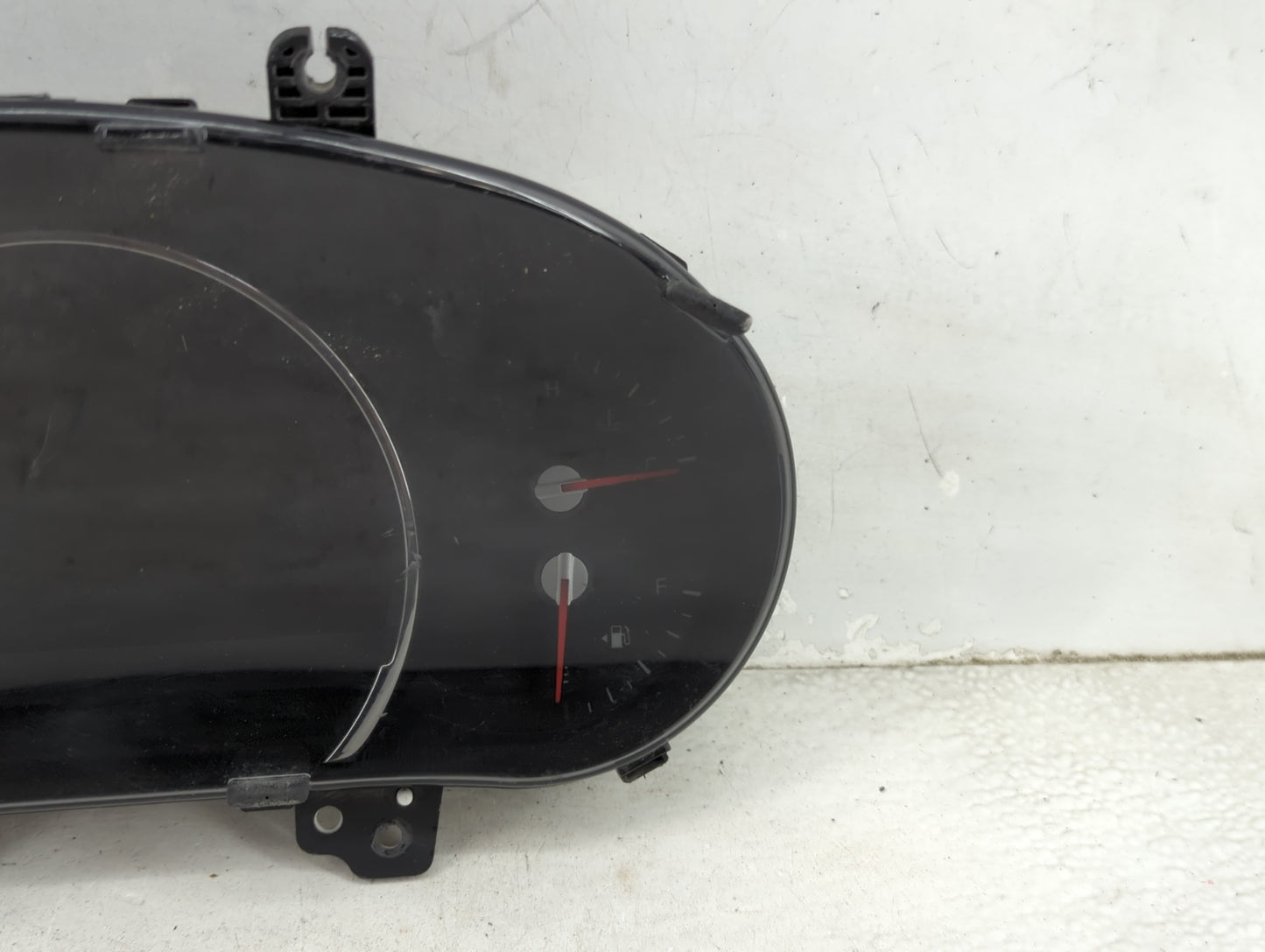 2019-2020 Kia Sorento Instrument Cluster Speedometer Gauges P/N:94031-C6AR0 P265XAR0, TN157590-63711H Miles: Fits Fits 2019 