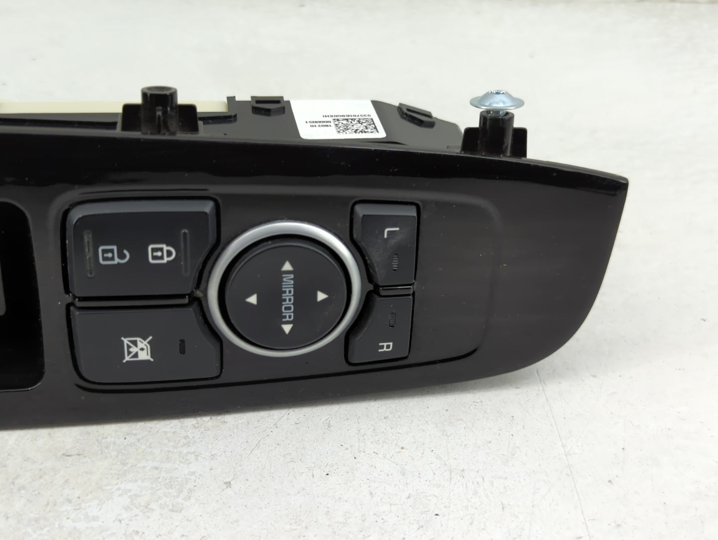 2019-2020 Kia Sorento Master Power Window Switch Replacement Driver Side Left Fits Fits 2019 2020 OEM Used Auto Parts - Oemu