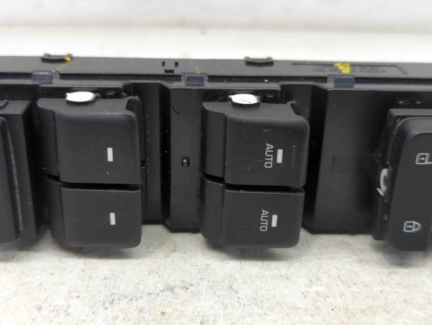 2019-2020 Kia Sorento Master Power Window Switch Replacement Driver Side Left P/N:93570C1125ZL5 180511CP1A1000060 Fits OEM U