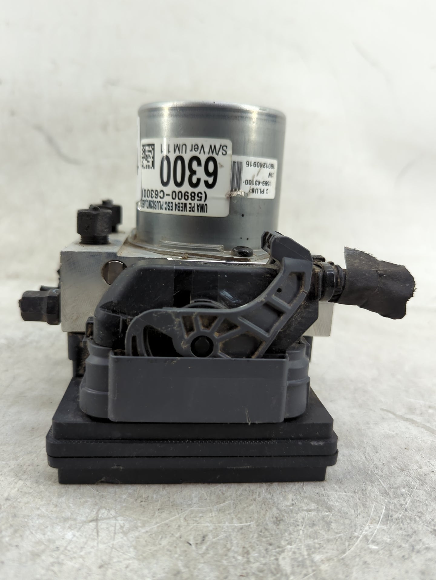 2019-2020 Kia Sorento ABS Pump Control Module Replacement P/N:C6589-34600 Fits Fits 2019 2020 OEM Used Auto Parts - Oemuseda