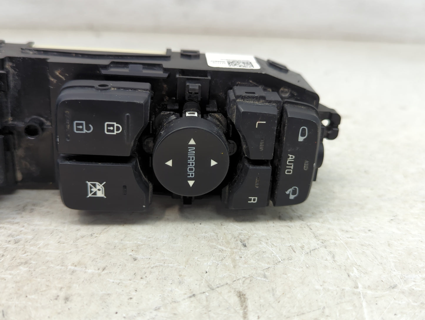 2019-2020 Kia Sorento Master Power Window Switch Replacement Driver Side Left P/N:93570C6BH0KHI Fits Fits 2019 2020 OEM Used