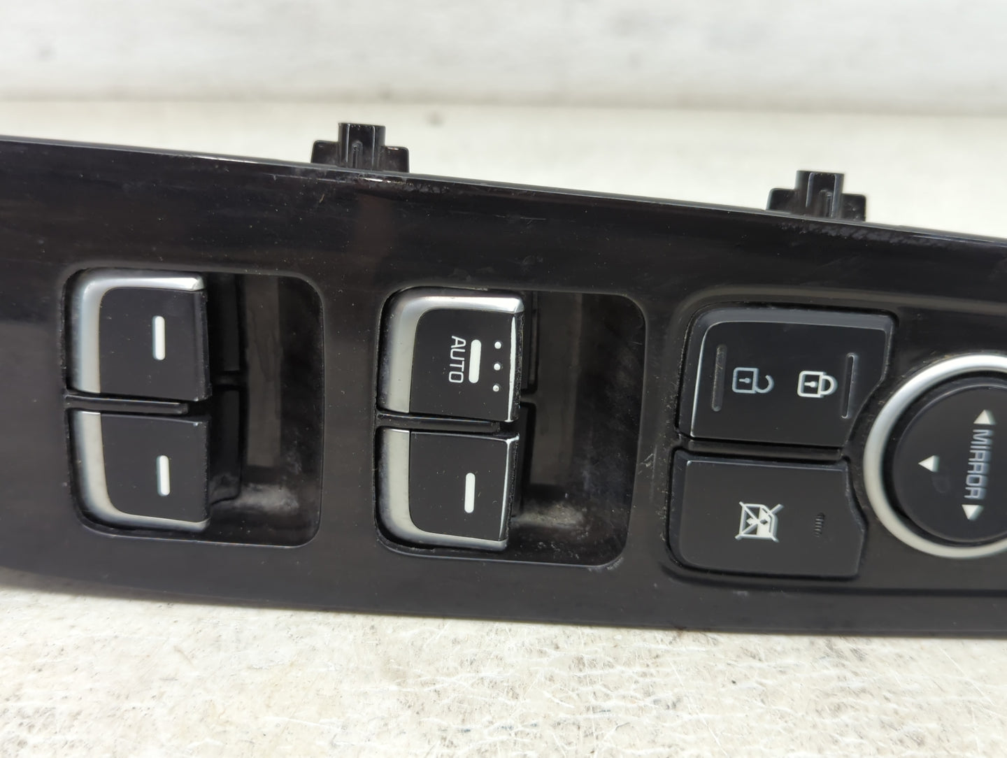 2019-2020 Kia Sorento Master Power Window Switch Replacement Driver Side Left P/N:93570C6BA0KH Q93P93570C6BA0KH Fits OEM Use
