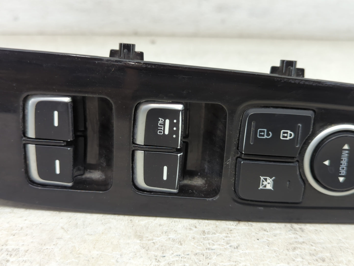 2019-2020 Kia Sorento Master Power Window Switch Replacement Driver Side Left P/N:93570C6BA0KH Q93P93570C6BA0KH Fits OEM Use