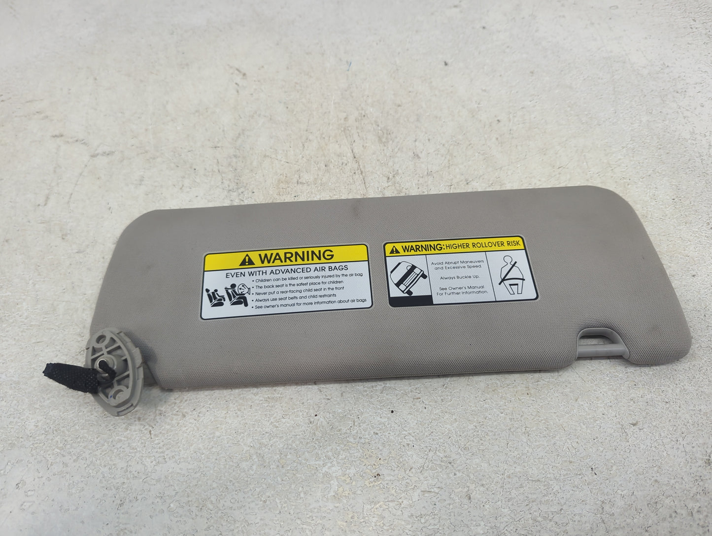 2016-2020 Kia Sorento Sun Visor Shade Replacement Driver Left Mirror Fits Fits 2016 2017 2018 2019 2020 OEM Used Auto Parts 