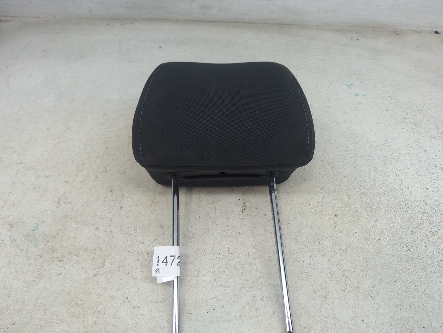2019 Kia Sorento Headrest Head Rest Front Driver Seat Black 1472458 - Oemusedautoparts1.com