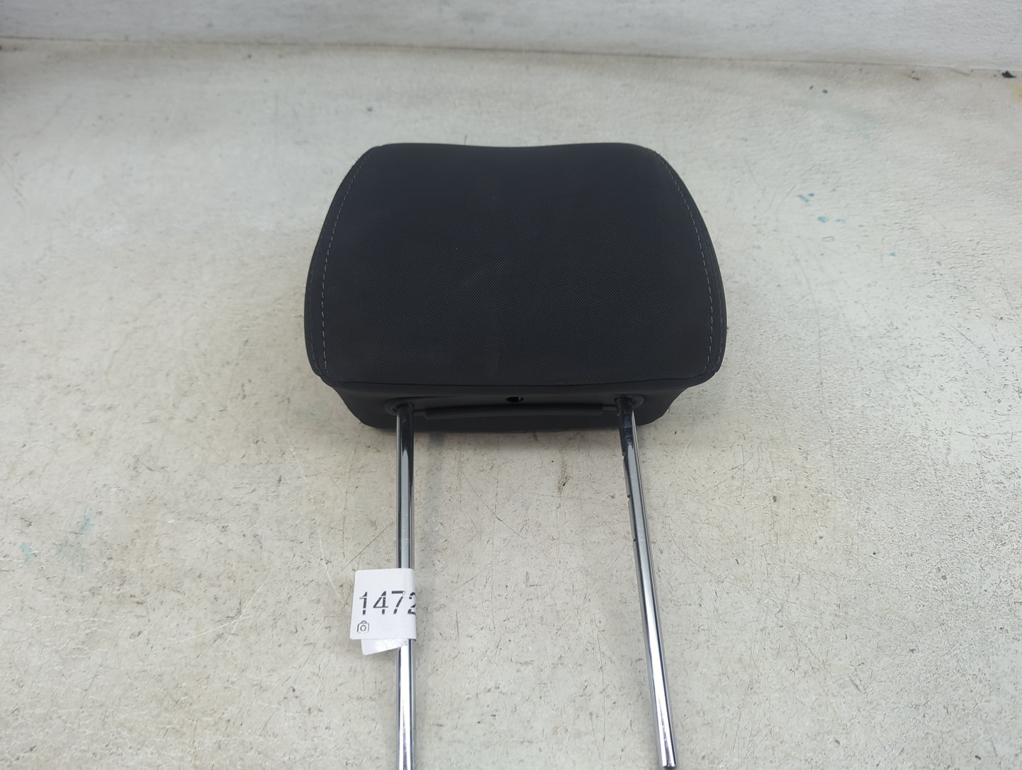 2019 Kia Sorento Headrest Head Rest Front Driver Seat Black 1472458 - Oemusedautoparts1.com