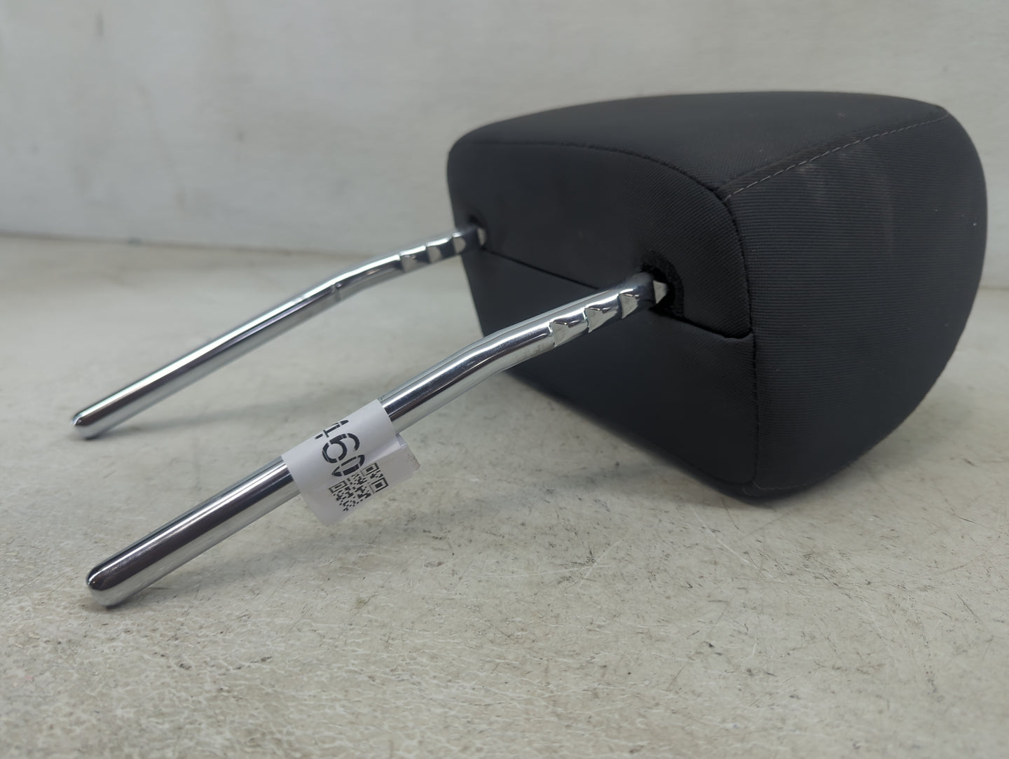 2019 Kia Sorento Headrest Head Rest Front Driver Seat Black 1472460 - Oemusedautoparts1.com