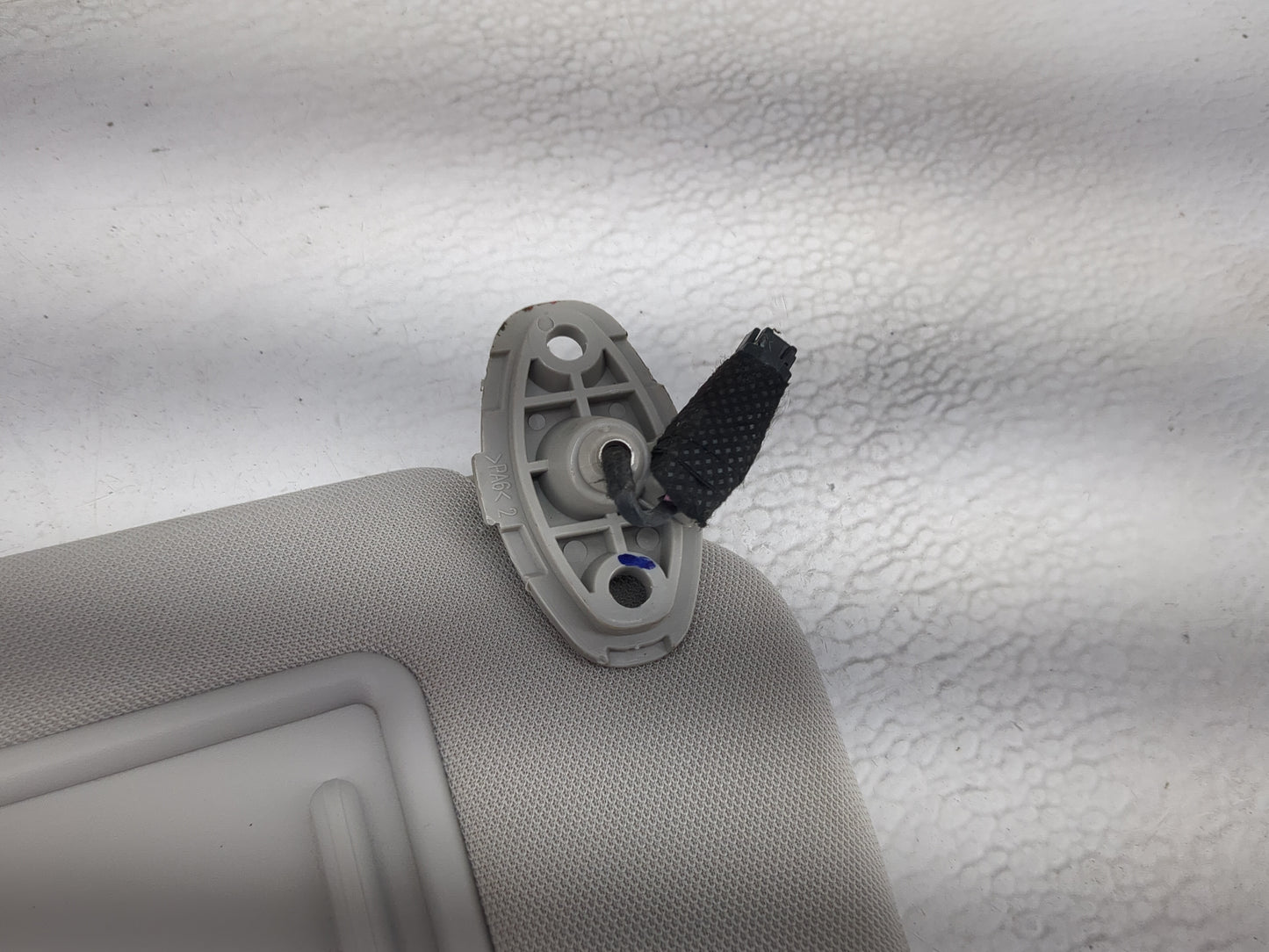 2016-2020 Kia Sorento Sun Visor Shade Replacement Passenger Right Mirror Fits Fits 2016 2017 2018 2019 2020 OEM Used Auto Pa