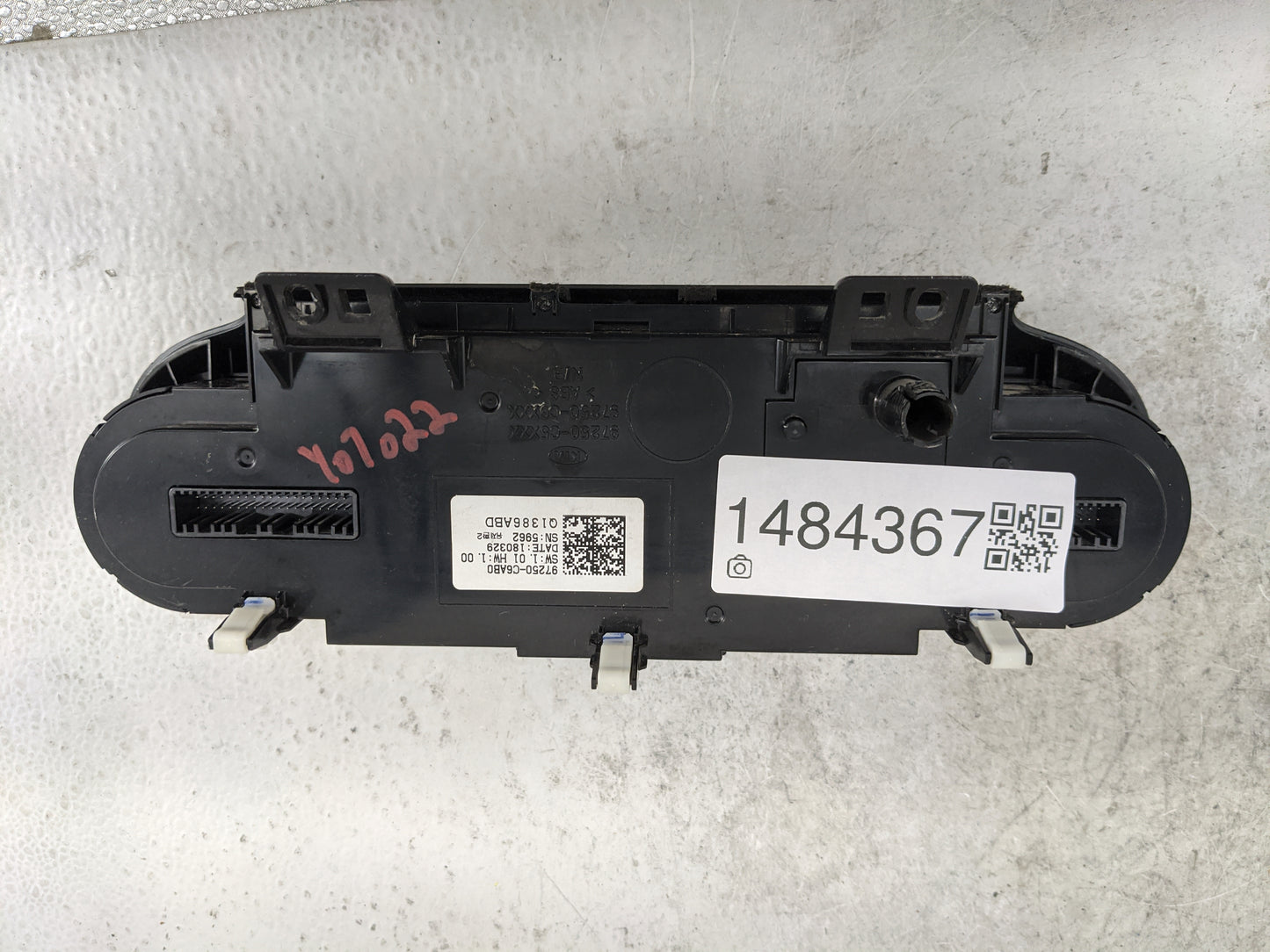 2019 Kia Sorento Climate Control Module Temperature AC/Heater Replacement P/N:97250-C6AB0 Fits OEM Used Auto Parts - Oemused