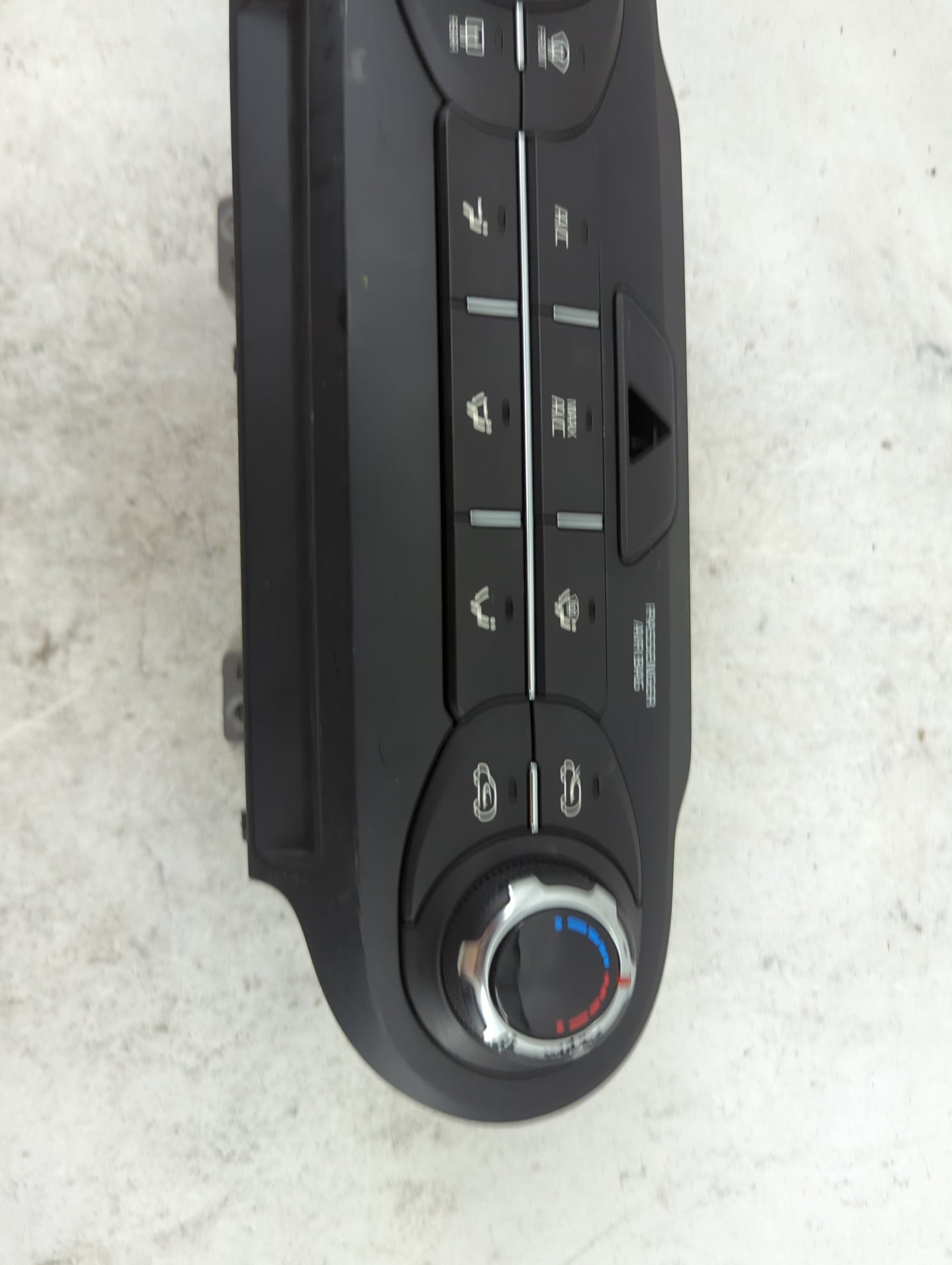 2019 Kia Sorento Climate Control Module Temperature AC/Heater Replacement P/N:97250-C6040 Fits OEM Used Auto Parts - Oemused