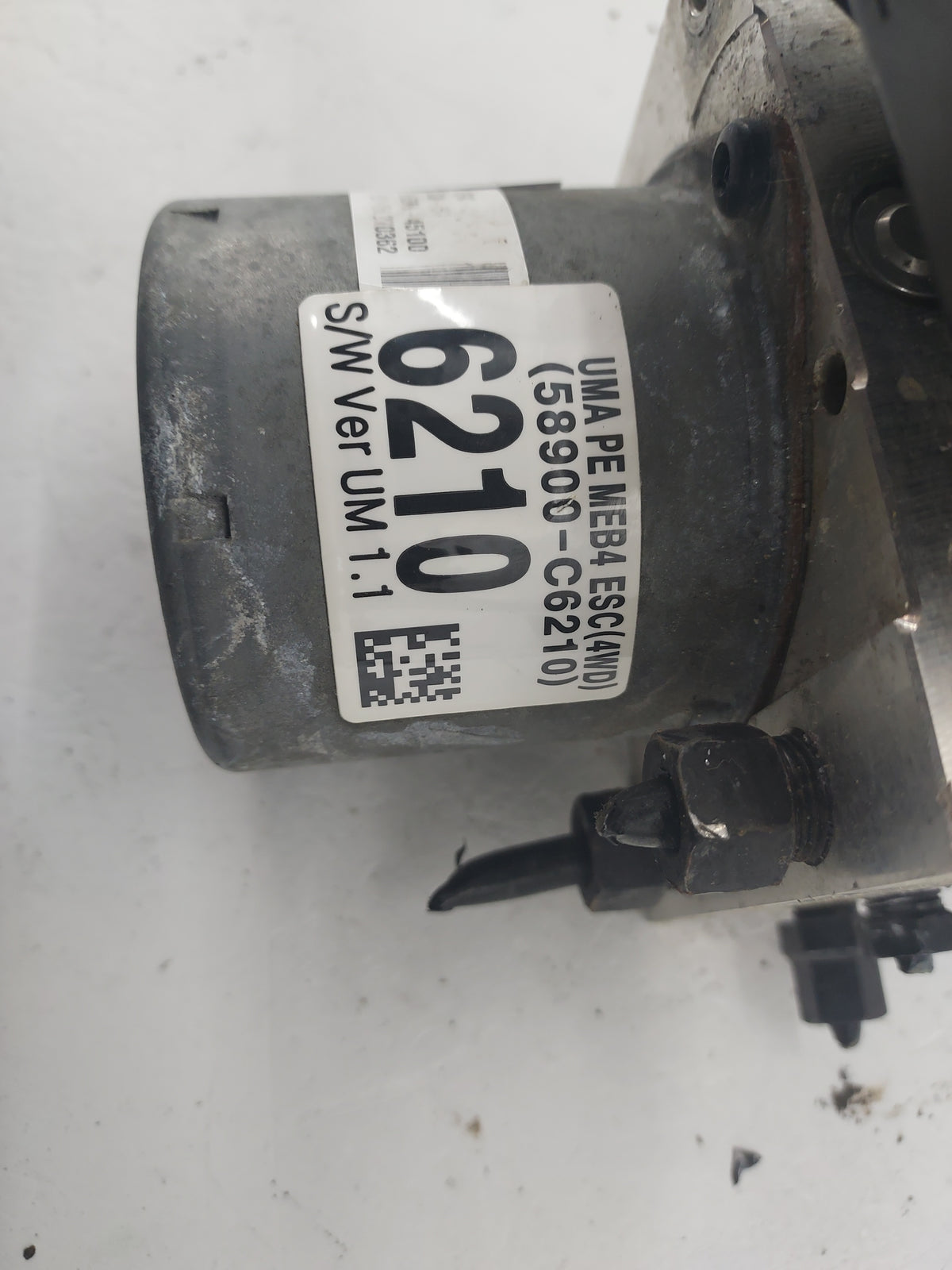 2019-2020 Kia Sorento Anti-Lock Brake ABS Pump Module Actuator OEM P/N:58900-C6210 Fits Fits 2019 2020 OEM Used Auto Parts -