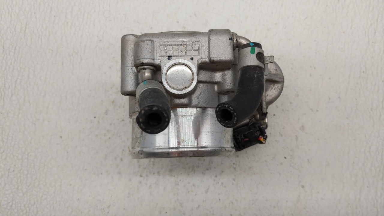 2016-2019 Kia Sorento Throttle Body P/N:0 280 750 618 35100-2G600 Fits Fits 2015 2016 2017 2018 2019 OEM Used Auto Parts - O