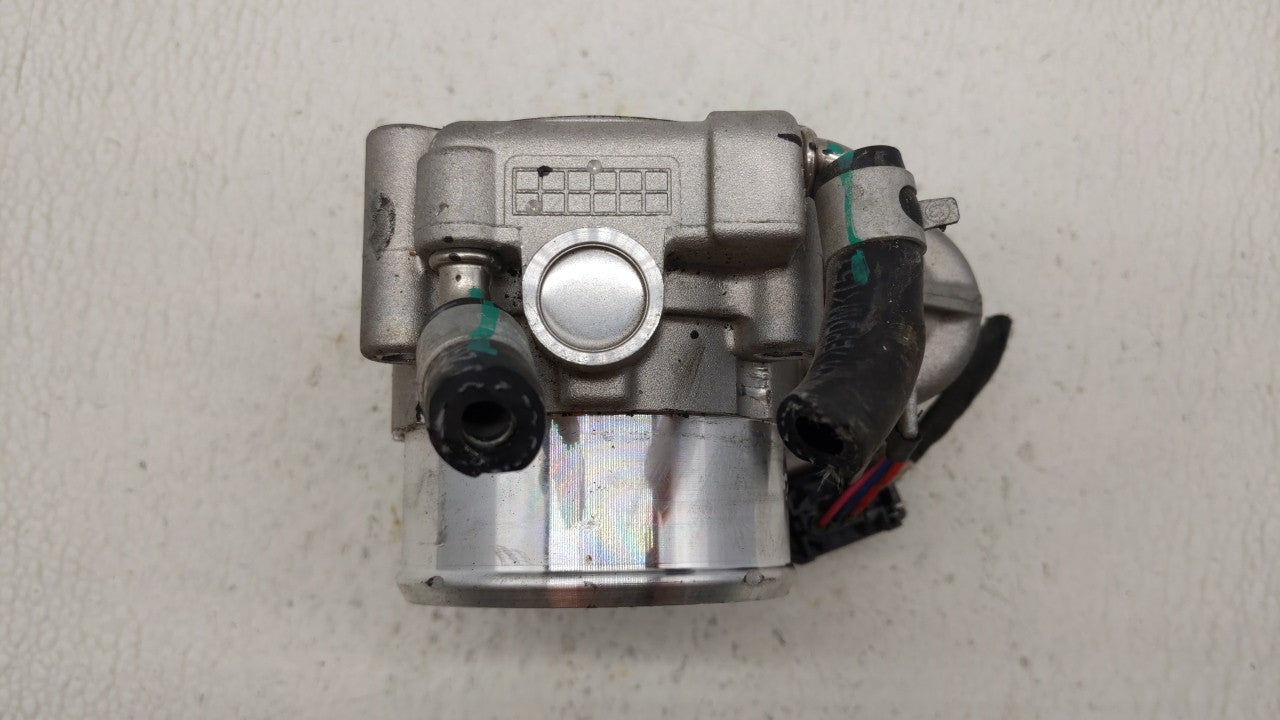 2016-2019 Kia Sorento Throttle Body P/N:0 280 750 618 35100-2G600 Fits Fits 2015 2016 2017 2018 2019 OEM Used Auto Parts - O