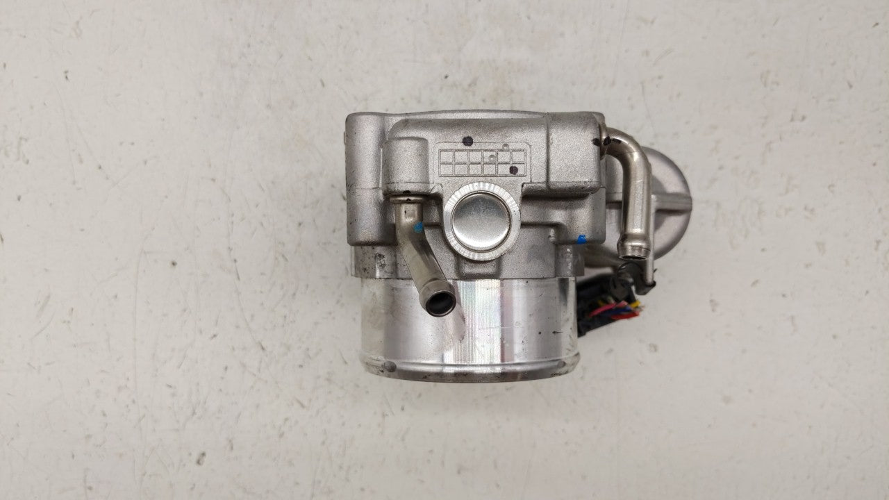 2016-2019 Kia Sorento Throttle Body P/N:0 280 750 618 35100-2G600 Fits Fits 2015 2016 2017 2018 2019 OEM Used Auto Parts - O