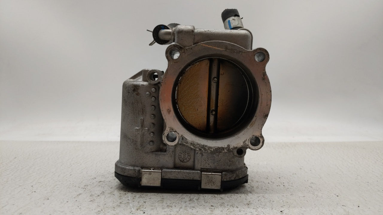 2016-2019 Kia Sorento Throttle Body P/N:0 280 750 618 35100-2G600 Fits Fits 2015 2016 2017 2018 2019 OEM Used Auto Parts - O