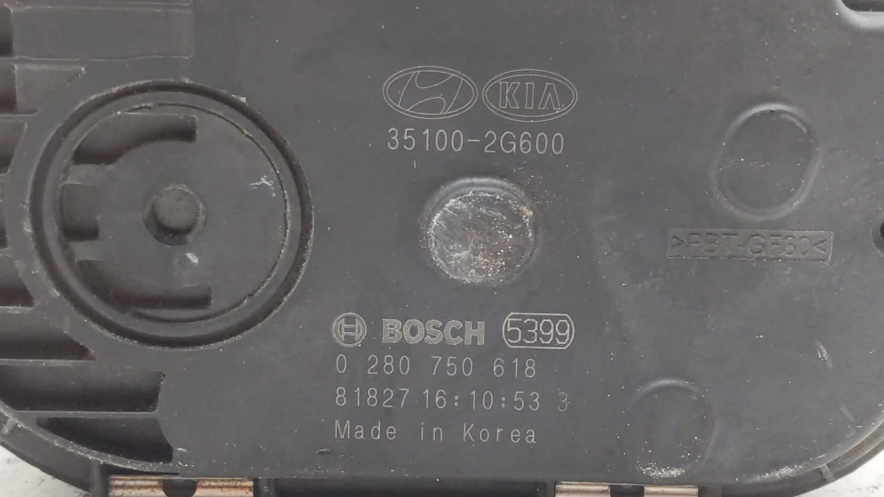 2016-2019 Kia Sorento Throttle Body P/N:0 280 750 618 35100-2G600 Fits Fits 2015 2016 2017 2018 2019 OEM Used Auto Parts - O