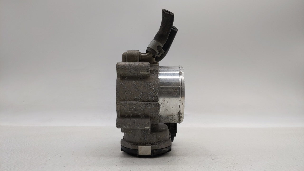 2016-2019 Kia Sorento Throttle Body P/N:35100-2G600 Fits Fits 2015 2016 2017 2018 2019 OEM Used Auto Parts - Oemusedautopart