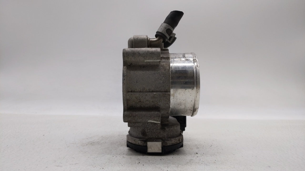 2016-2019 Kia Sorento Throttle Body P/N:35100-2G600 Fits Fits 2015 2016 2017 2018 2019 OEM Used Auto Parts - Oemusedautopart