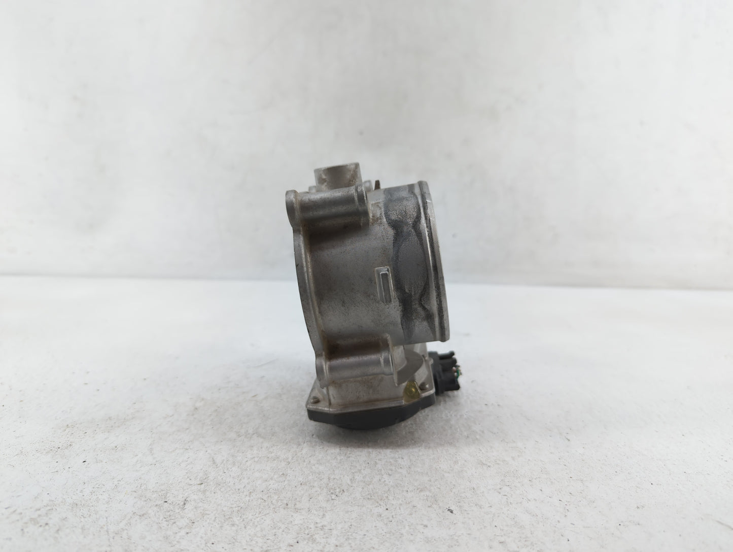 2019-2020 Kia Sorento Throttle Body P/N:35100-3L100 35100-3B100 Fits Fits 2017 2018 2019 2020 2021 2022 OEM Used Auto Parts 