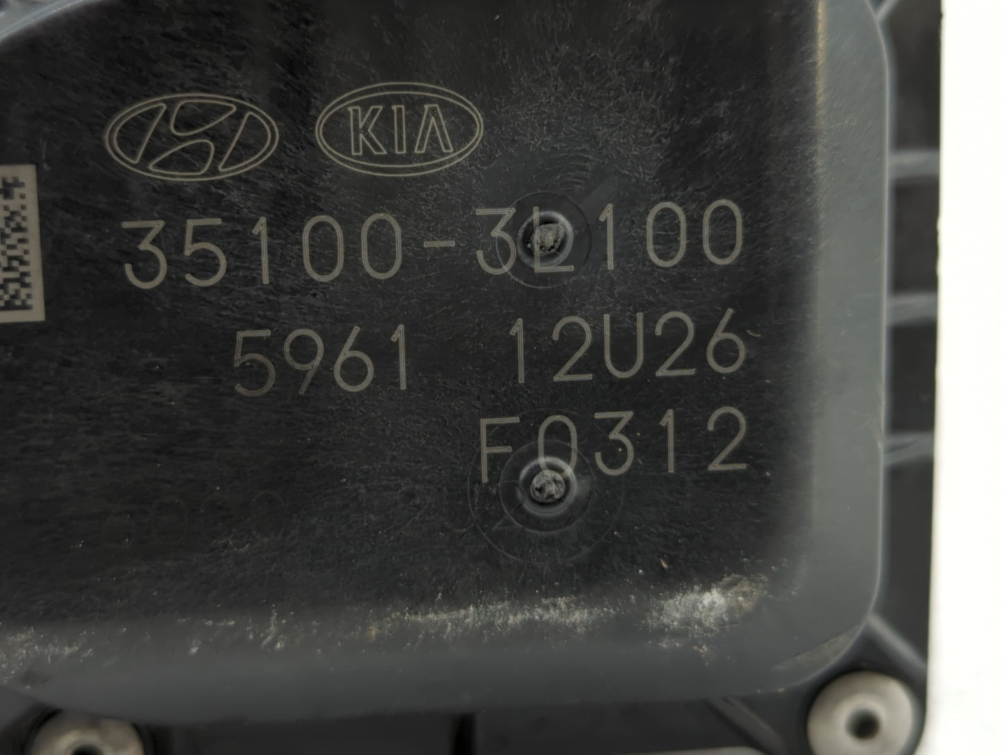 2019-2020 Kia Sorento Throttle Body P/N:35100-3L100 35100-3B100 Fits Fits 2017 2018 2019 2020 2021 2022 OEM Used Auto Parts 