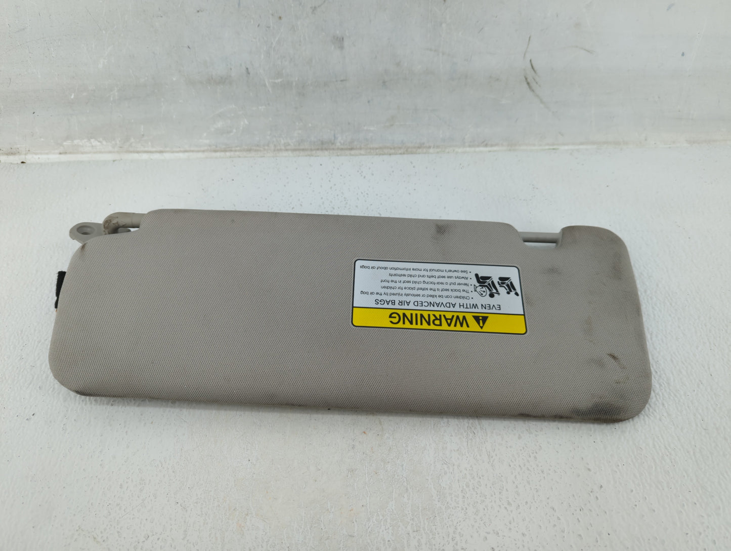 2016-2020 Kia Sorento Sun Visor Shade Replacement Driver Left Mirror Fits Fits 2016 2017 2018 2019 2020 OEM Used Auto Parts 
