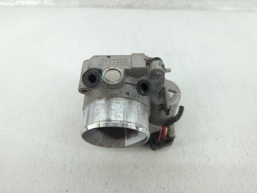 2016-2020 Kia Sorento Throttle Body P/N:35100-2G600 Fits Fits 2015 2016 2017 2018 2019 2020 2021 OEM Used Auto Parts