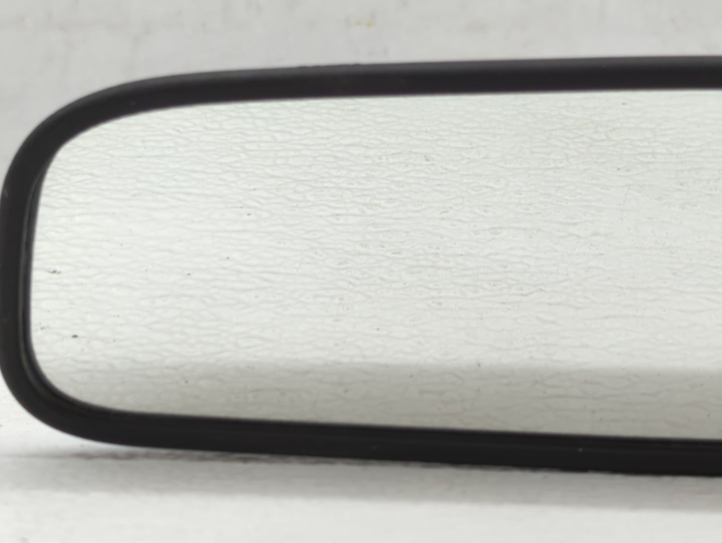 2016-2020 Kia Sorento Interior Rear View Mirror Replacement OEM P/N:E4012143 Fits OEM Used Auto Parts - Oemusedautoparts1.co