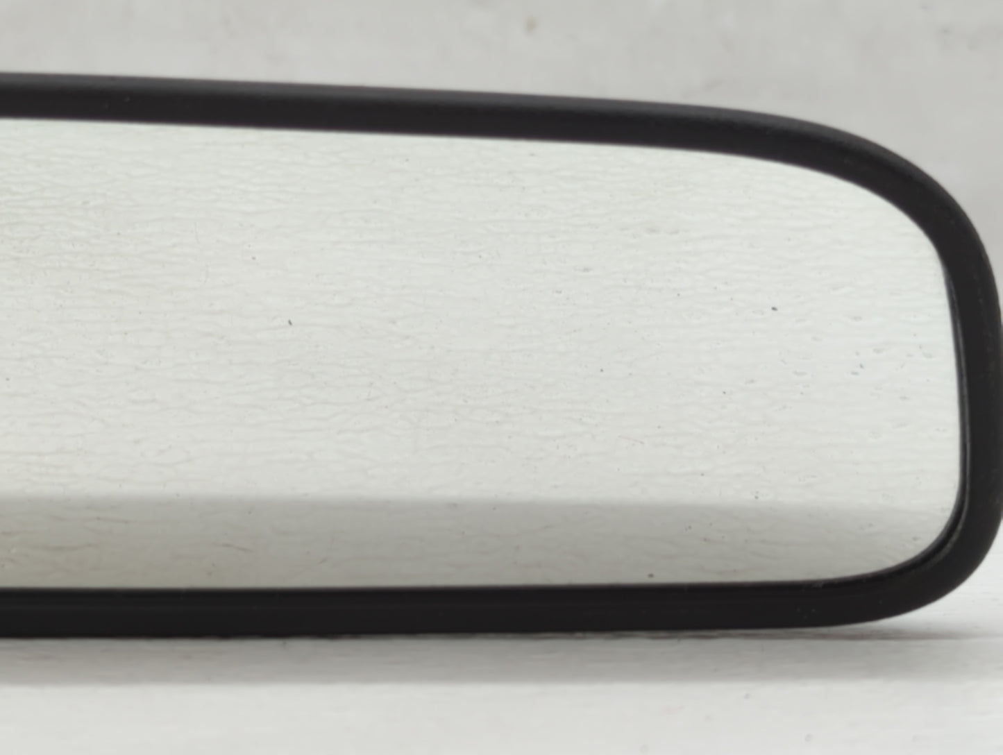 2016-2020 Kia Sorento Interior Rear View Mirror Replacement OEM P/N:E4012143 Fits OEM Used Auto Parts - Oemusedautoparts1.co