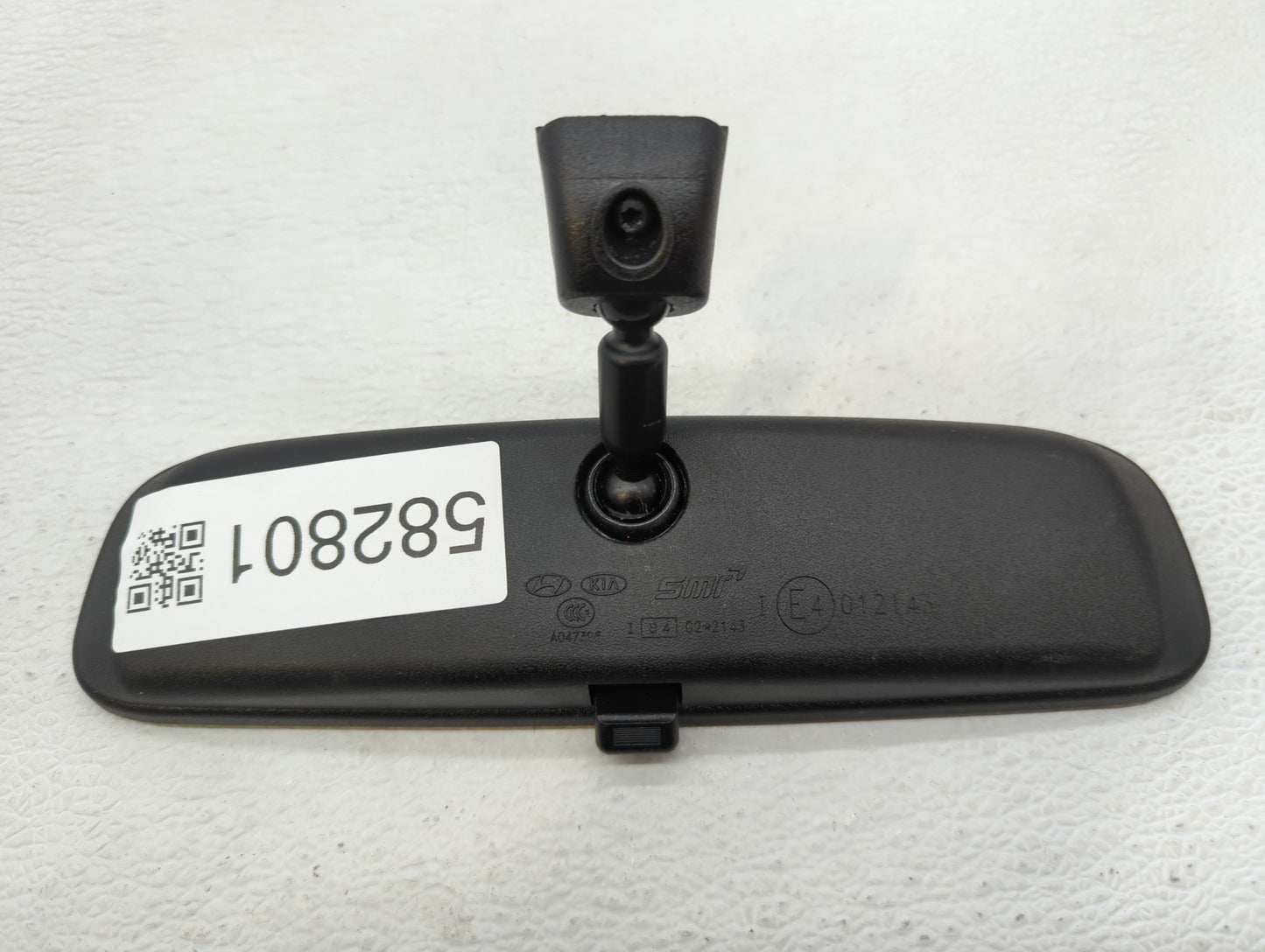 2016-2020 Kia Sorento Interior Rear View Mirror Replacement OEM P/N:E4012143 Fits OEM Used Auto Parts - Oemusedautoparts1.co