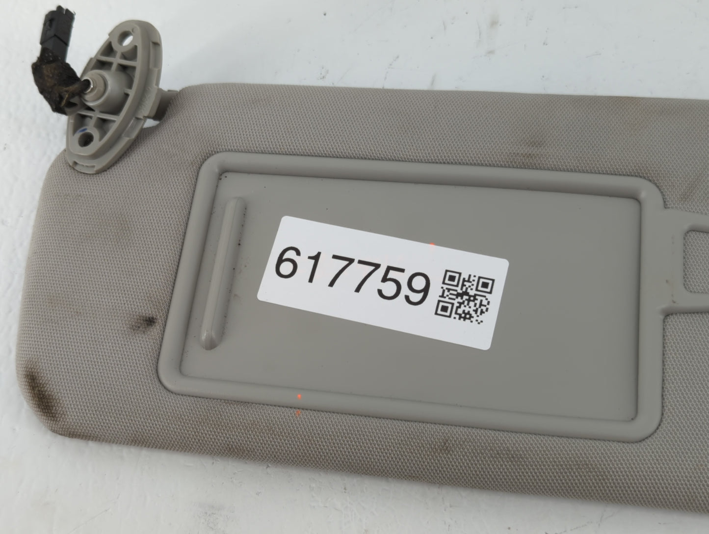 2016-2020 Kia Sorento Sun Visor Shade Replacement Driver Left Mirror Fits Fits 2016 2017 2018 2019 2020 OEM Used Auto Parts 