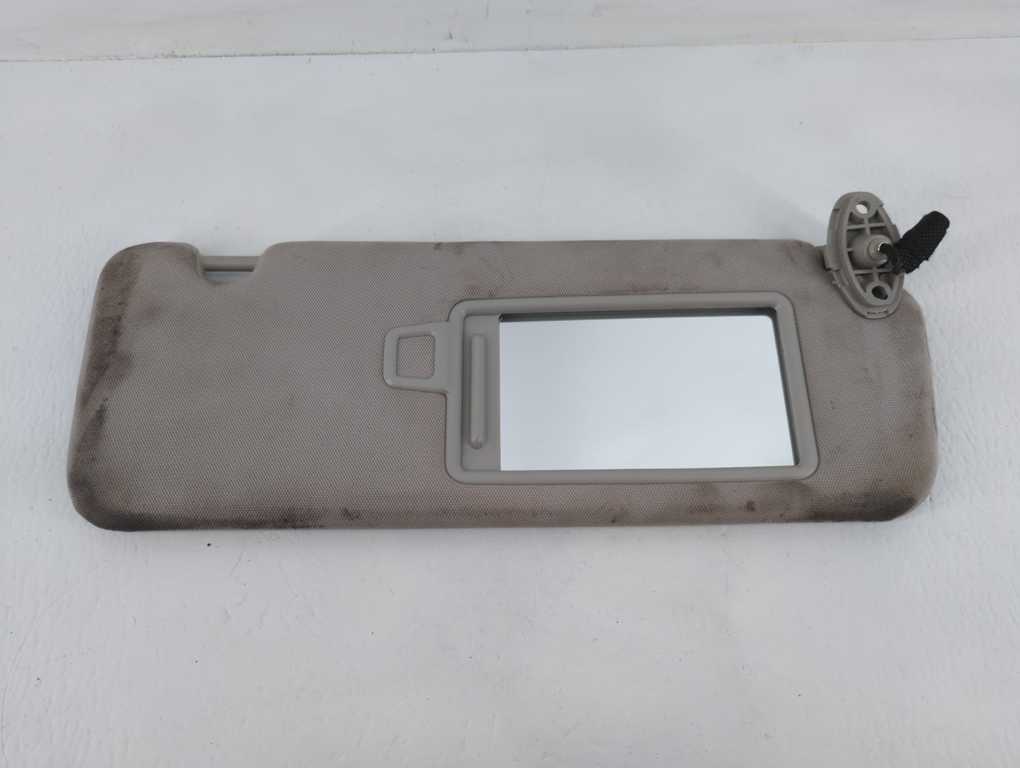 2016-2020 Kia Sorento Sun Visor Shade Replacement Passenger Right Mirror Fits Fits 2016 2017 2018 2019 2020 OEM Used Auto Pa