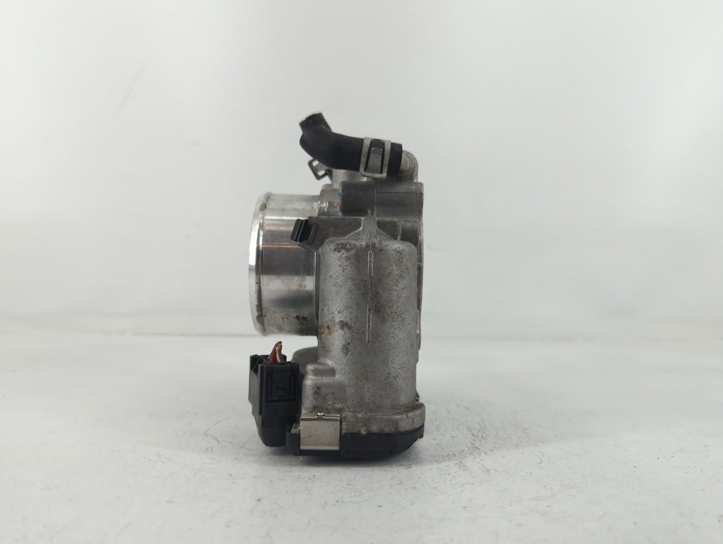 2016-2020 Kia Sorento Throttle Body P/N:35100-2G600 Fits Fits 2015 2016 2017 2018 2019 2020 2021 OEM Used Auto Parts - Oemus