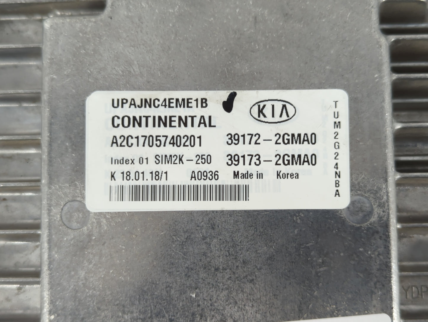 2019-2020 Kia Sorento PCM Engine Control Computer ECU ECM PCU OEM P/N:39173-2GMA0 39172-2GMA0 Fits Fits 2019 2020 OEM Used A