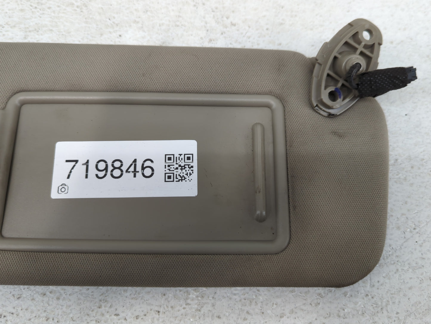 2016-2020 Kia Sorento Sun Visor Shade Replacement Driver Left Mirror Fits Fits 2016 2017 2018 2019 2020 OEM Used Auto Parts 