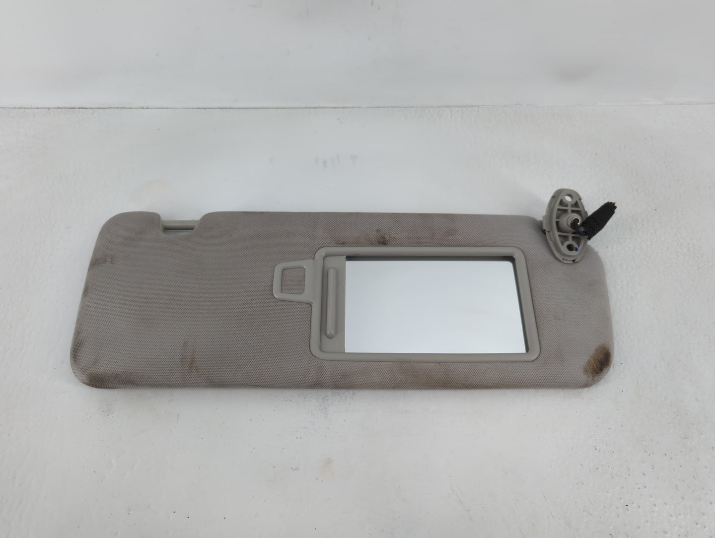 2016-2020 Kia Sorento Sun Visor Shade Replacement Passenger Right Mirror Fits Fits 2016 2017 2018 2019 2020 OEM Used Auto Pa