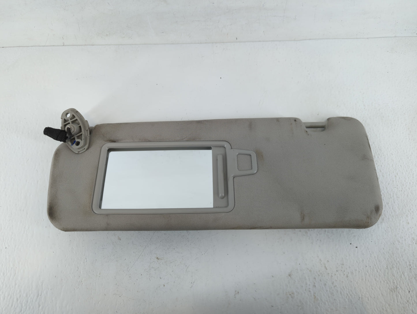 2016-2020 Kia Sorento Sun Visor Shade Replacement Driver Left Mirror Fits Fits 2016 2017 2018 2019 2020 OEM Used Auto Parts 