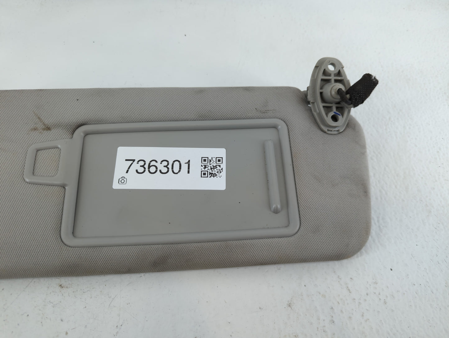 2016-2020 Kia Sorento Sun Visor Shade Replacement Passenger Right Mirror Fits Fits 2016 2017 2018 2019 2020 OEM Used Auto Pa