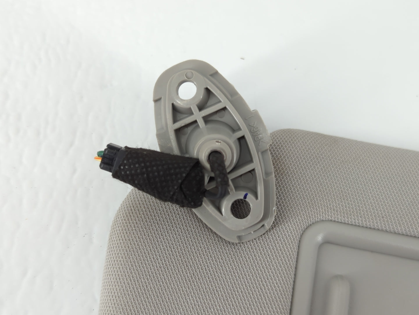 2016-2020 Kia Sorento Sun Visor Shade Replacement Driver Left Mirror Fits Fits 2016 2017 2018 2019 2020 OEM Used Auto Parts 