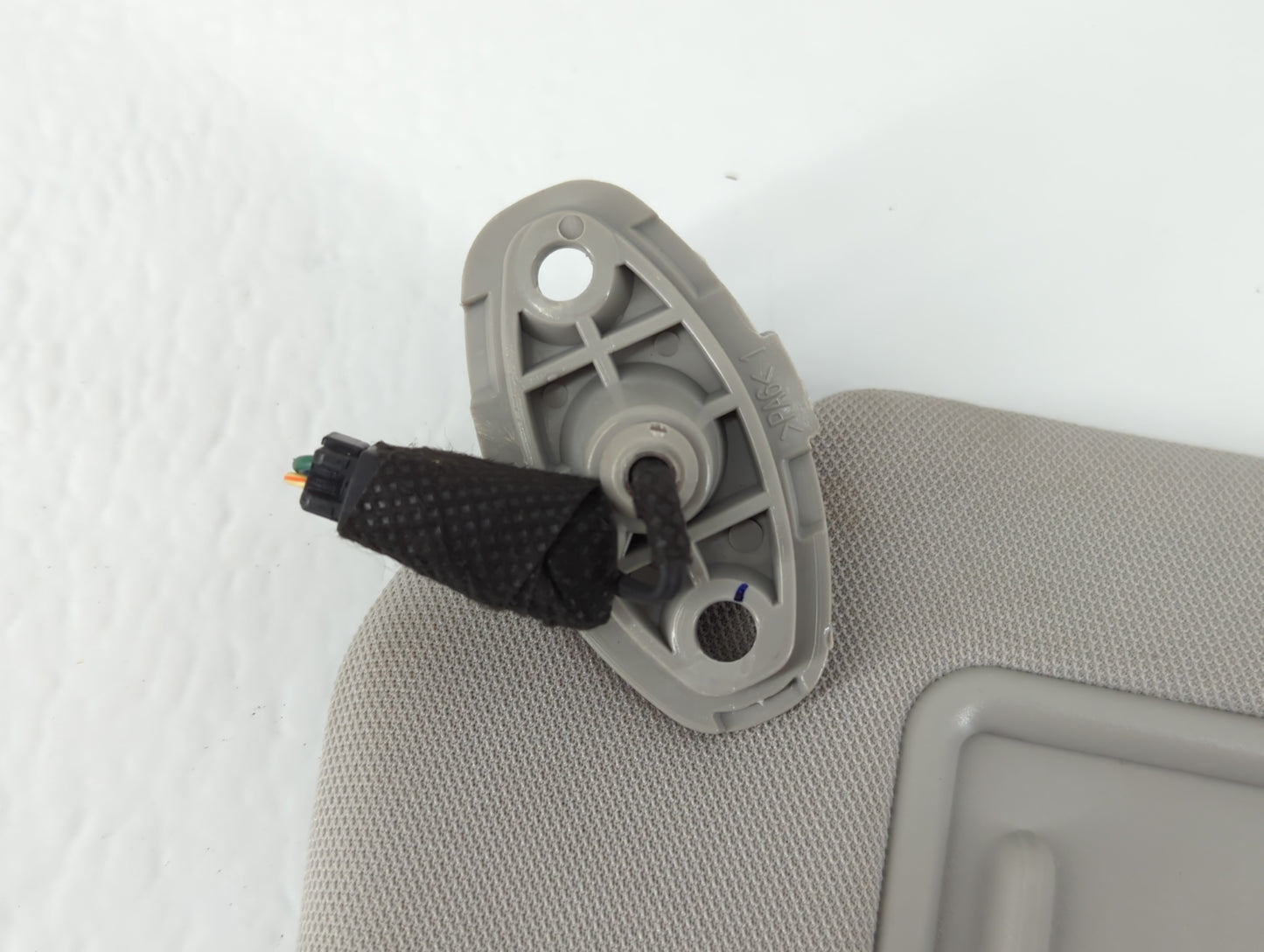 2016-2020 Kia Sorento Sun Visor Shade Replacement Driver Left Mirror Fits Fits 2016 2017 2018 2019 2020 OEM Used Auto Parts 